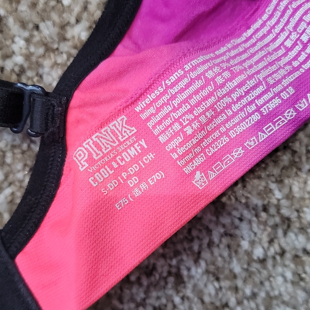 PINK bras - Picture 3 of 3